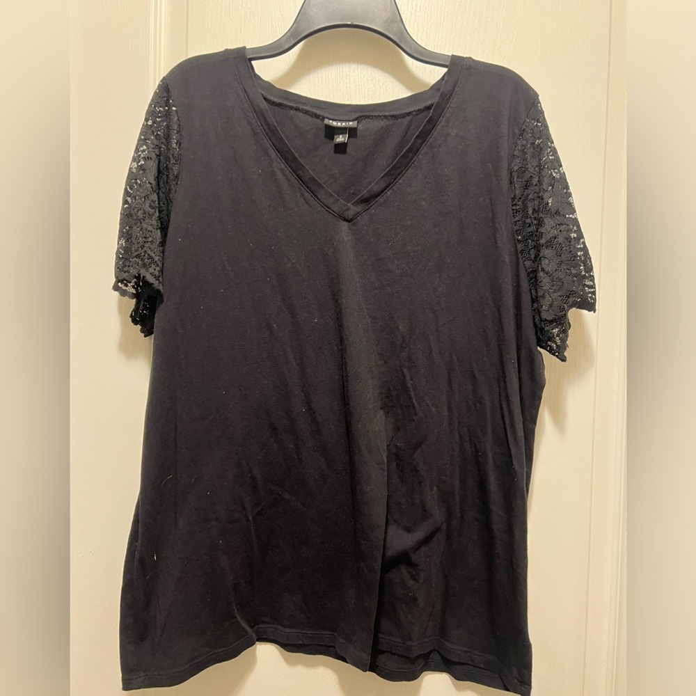 Size 2 black and lace torrid top